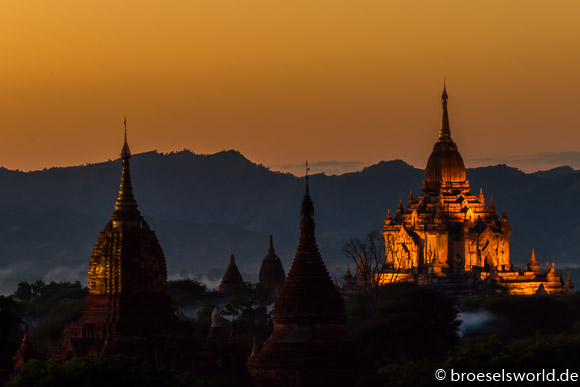 Sonnenuntergang in Bagan, Myanmar