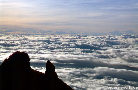 Sonnenaufgang auf dem Mt. Kinabalu, Malaysia