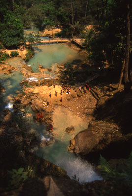 Kuang Si Wasserfall von oben